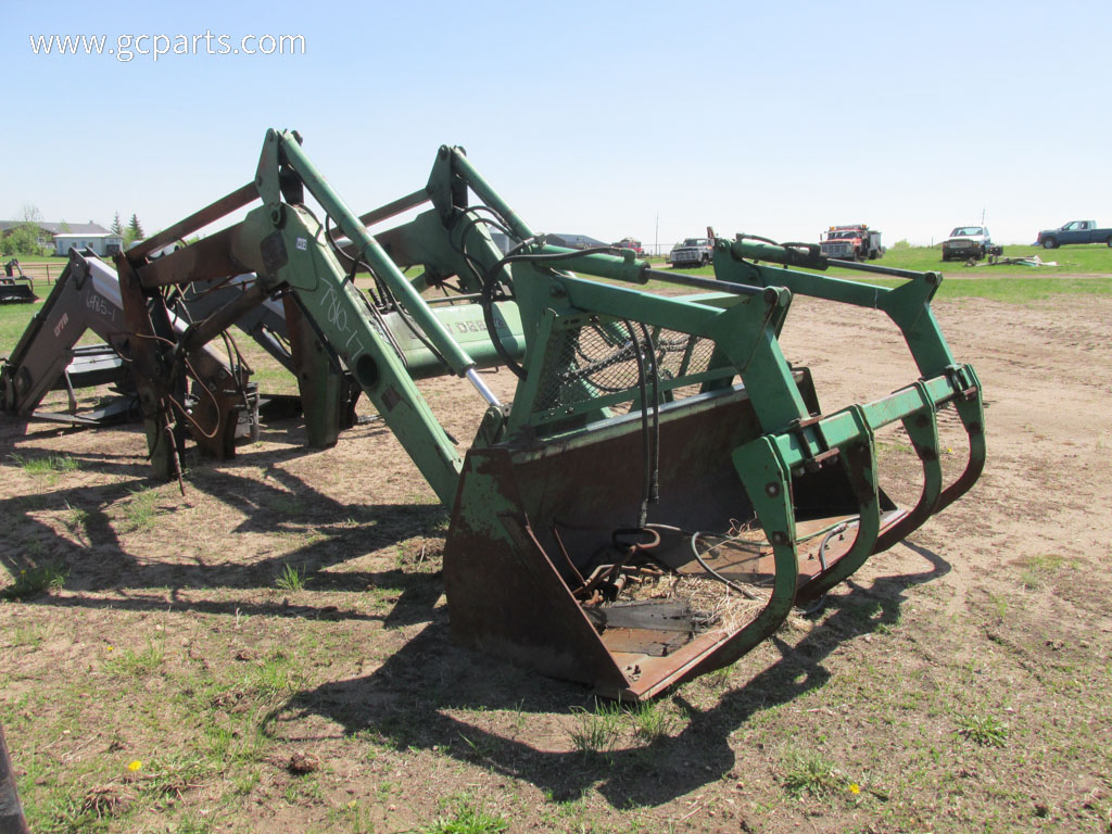 740 LOADER 7FT W/ GRAPPLE